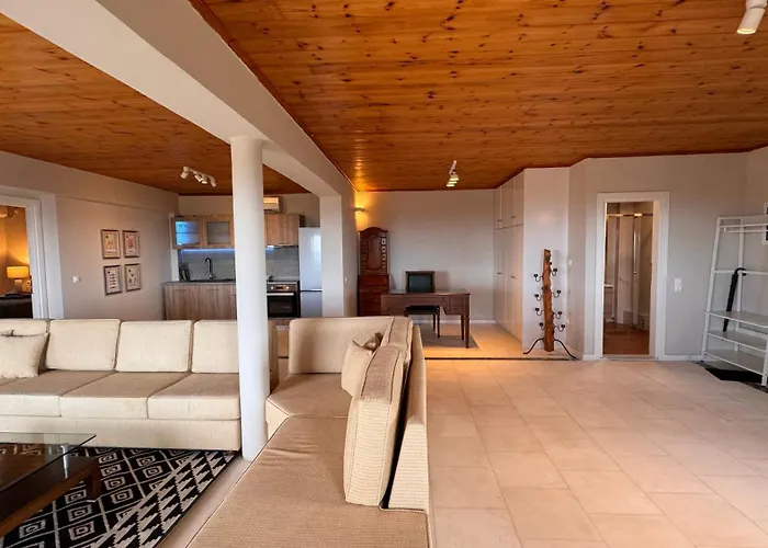 The Edge By Klv * ארגוסטולי