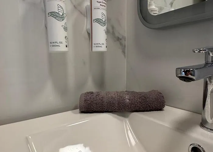 The Edge By Klv * ארגוסטולי