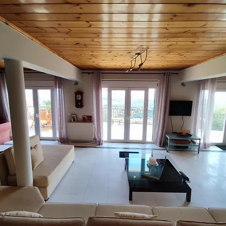 The Edge - 2024 Renovated Villa *