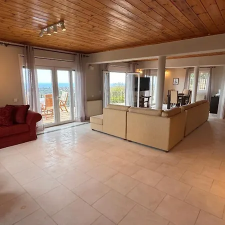 The Edge - 2024 Renovated Villa *