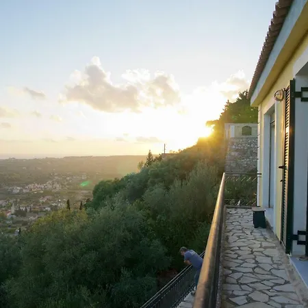The Edge - 2024 Renovated Villa *