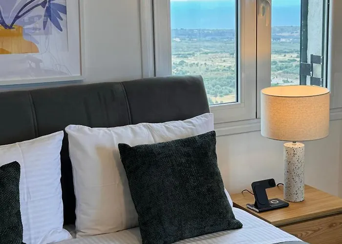 The Edge By Klv Villa